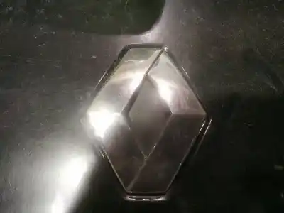 Pezzo di ricambio per auto di seconda mano emblema per renault megane ii (bm0/1_, cm0/1_) 1.4 16v (bm0b. cm0b) riferimenti oem iam   