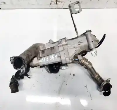 Peça sobressalente para automóvel em segunda mão radiador de gases de escape (egr) por peugeot 308 1.6 16v hdi referências oem iam 31358502  