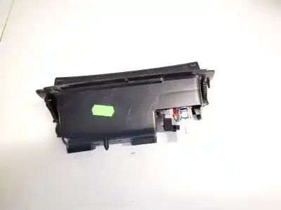 Автозапчасти б/у пепельница за volkswagen passat b6 variant (3c5) 2.0 fsi ссылки oem iam 3c0863284a  3c0857961a