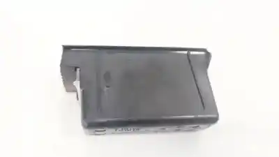 Автозапчастина б/у попільничка для volkswagen passat variant (3c5) 1.9 tdi посилання на oem iam 3c0857309  318220400