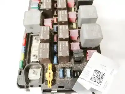 Gebrauchtes Autoersatzteil relais sicherungskasten multifunktionsrelais zum ssangyong rexton / rexton ii (gab_) 2.7 xdi oem-iam-referenzen 8441006020  84410-06020