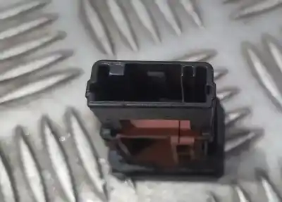 Second-hand car spare part switch for toyota auris 2.2 d-cat oem iam references 15c032  