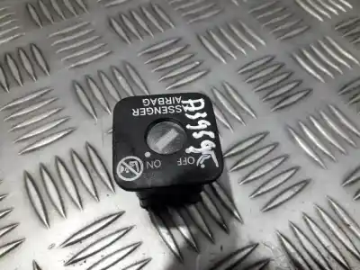 Peça sobressalente para automóvel em segunda mão trocar por toyota auris 2.2 d-cat referências oem iam 