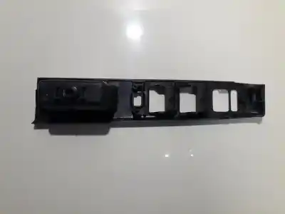 Автозапчастина б/у пластика для mazda 5 berl. (cr) 1.8 active посилання на oem iam c235684l1e02  c235 684l1