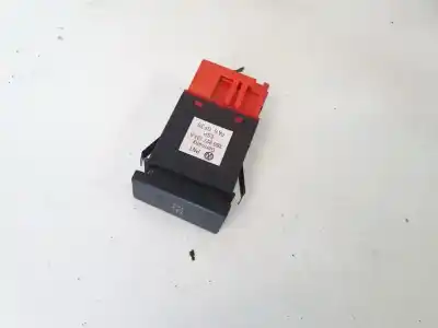 Second-hand car spare part switch for volkswagen passat variant (3b6) 1.9 tdi oem iam references 3b0927134a  