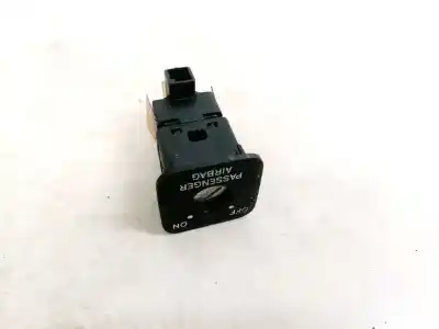 Peça sobressalente para automóvel em segunda mão trocar por toyota corolla verso (r1) 2.2 d-4d sol referências oem iam 1368p56