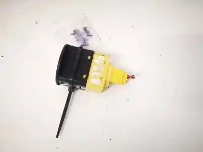 Pezzo di ricambio per auto di seconda mano interruttore per kia ceed (ed) 1.6 crdi 115 riferimenti oem iam   