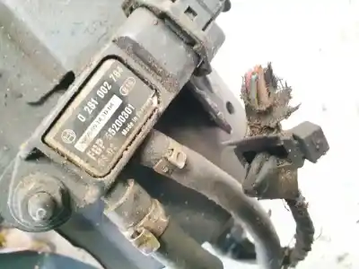 Peça sobressalente para automóvel em segunda mão sensor por opel zafira b 1.9 cdti referências oem iam 0281002784  55200301