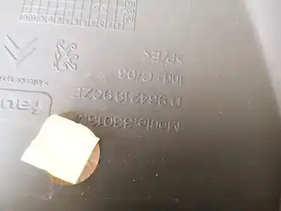 Peça sobressalente para automóvel em segunda mão forra / revestimento da porta dianteira direita por citroen c2 1.1 referências oem iam 96421990ze  