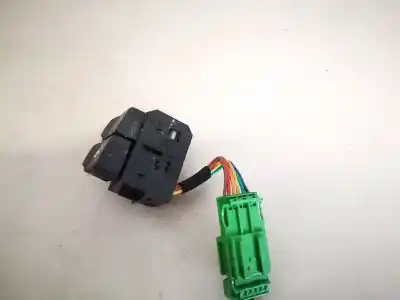 Second-hand car spare part switch for volvo v50 (545) 2.0 d oem iam references 8691530  