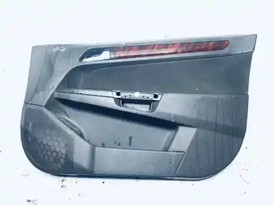 Recambio de automóvil de segunda mano de GUARNECIDO PUERTA, Revestimiento de puerta - DELANTERO DERECHO para OPEL ASTRA H CARAVAN  referencias OEM IAM 13153880  
