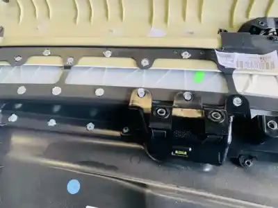 Автозапчастина б/у обработка передніх правіх дверей для volvo v50 (545) 2.0 d посилання на oem iam 39889674  8679451