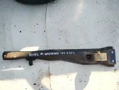 Peça sobressalente para automóvel em segunda mão charrió / suporte de eixo dianteiro por mitsubishi outlander (cw0) 2.0 di-d intense referências oem iam 