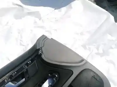 Автозапчасти б/у обивка левой передней двери за audi a4 b6 (8e2) 1.9 tdi quattro ссылки oem iam 8e1867105  