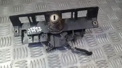 Автозапчастина б/у замок багажника / ворот для audi a4 avant (b5) 2.5 tdi посилання на oem iam 
