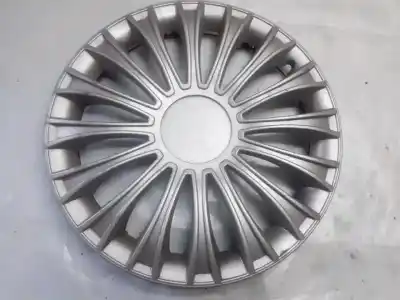 Pezzo di ricambio per auto di seconda mano COPRIMOZZI per VOLKSWAGEN POLO (9N1)  Riferimenti OEM IAM   