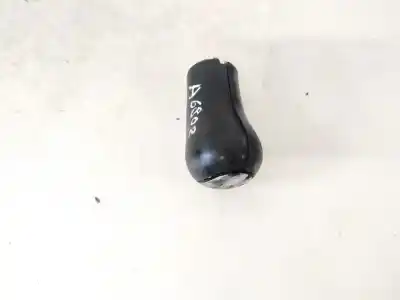 Second-hand car spare part gear lever knob for toyota corolla (e12) 2.0 d-4d sol berlina oem iam references 