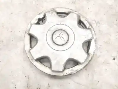 Pièce détachée automobile d'occasion Capuchons De Moyeux pour MITSUBISHI SPACE STAR (DG0) 1.3 CAT Références OEM IAM 7210765004  