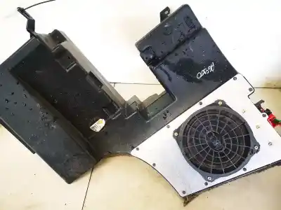 Second-hand car spare part audio system / radio cd for audi a4 avant (b5) 1.8 oem iam references 8d9035381