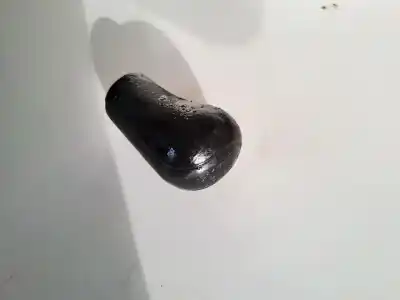 Second-hand car spare part gear lever knob for toyota yaris verso (ncp2/nlp2) 1.3 16v cat oem iam references 