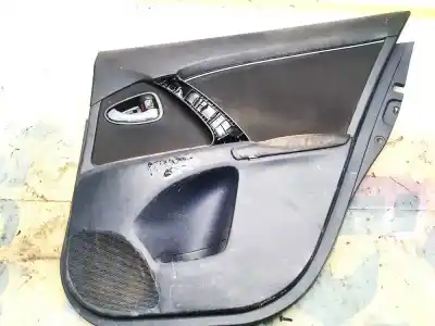 Second-hand car spare part right rear door trim for toyota avensis 2.0 d-4d oem iam references 6763805050