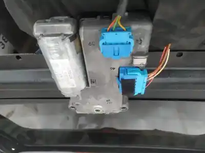 Автозапчастина б/у електричний двиг на дах для audi a3 (8l) 1.9 tdi ambition посилання на oem iam 0390201632