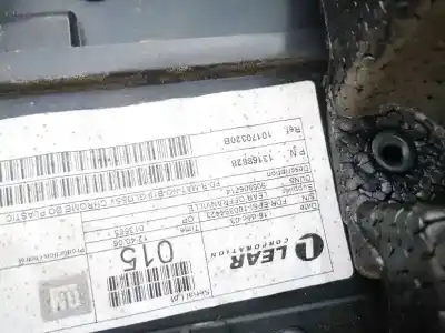 Автозапчасти б/у обивка передней правой двери за opel vectra c caravan 2.0 dti ссылки oem iam 13168828  