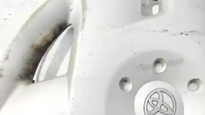 Pezzo di ricambio per auto di seconda mano coprimozzi per toyota corolla (e11) 2.0 d-4d linea sol riferimenti oem iam 2518  