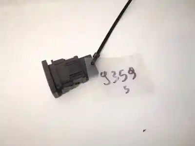 Second-hand car spare part switch for toyota auris, i e15 2006.10 - 2012.10 2.0l 93kw d-4d 2006.10 - 2012.10 oem iam references 15c032  