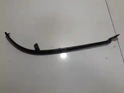 Pezzo di ricambio per auto di seconda mano modanatura anteriore per audi 80 b4 avant (8c5) 1.9 tdi riferimenti oem iam 8a0853208a