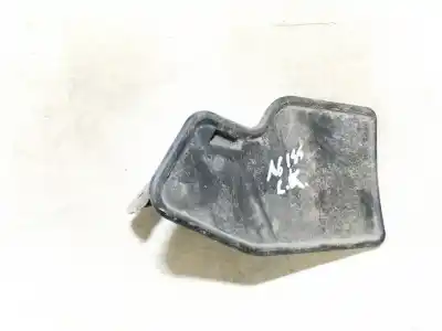 Peça sobressalente para automóvel em segunda mão plásticos por toyota avensis wagon (t25) 2.0 d-4d executive referências oem iam 