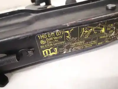 Pezzo di ricambio per auto di seconda mano cric di sollevamento per volkswagen bora variant (1j6) 1.9 tdi riferimenti oem iam 1h0011031  