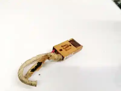 Pezzo di ricambio per auto di seconda mano pezzi vari per audi 100 avant (c4) 2.5 tdi riferimenti oem iam 8a0937530  