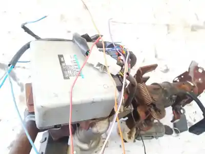 Peça sobressalente para automóvel em segunda mão módulo eletrônico por hyundai getz (tb) 1.5 crdi referências oem iam 563001c700