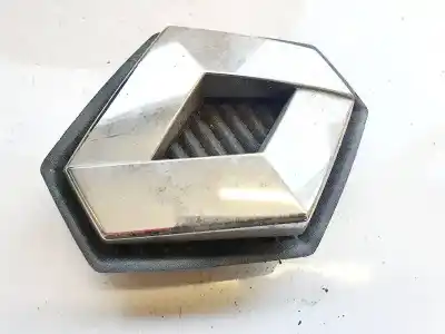 Pièce détachée automobile d'occasion EMBLÈME / LOGO pour RENAULT SCENIC II  Références OEM IAM 8200115115  