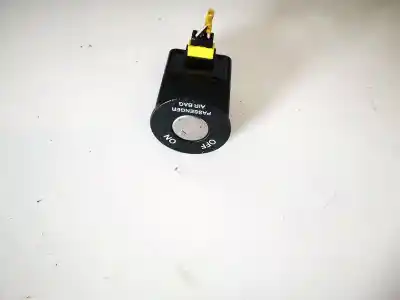 Peça sobressalente para automóvel em segunda mão trocar por hyundai i30 1.6 crdi cat referências oem iam 