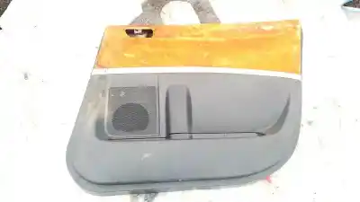 Pièce détachée automobile d'occasion garniture de porte arrière droite pour toyota corolla verso (r1) 2.2 d-4d sport références oem iam 677750f010