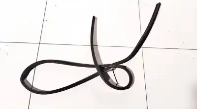 Peça sobressalente para automóvel em segunda mão junta vedante da porta por opel meriva b 1.7 16v cdti referências oem iam 