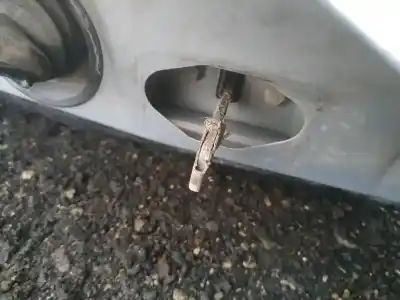Автозапчастина б/у петля для VOLKSWAGEN PASSAT VARIANT (3B5) 1.9 TDI Посилання на OEM IAM   