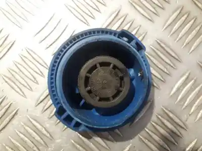 Second-hand car spare part plastics for audi a8 (4e2) 4.0 tdi quattro oem iam references 8e0121321  