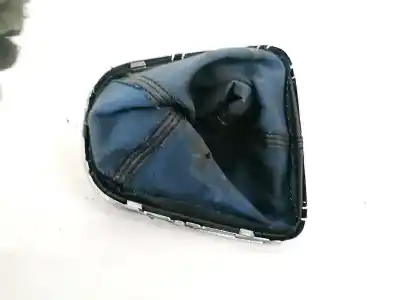 Second-hand car spare part gear lever trim for toyota corolla (e11) 2.0 d-4d linea sol oem iam references   