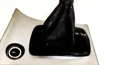 Second-hand car spare part gear lever trim for toyota corolla (e11) 2.0 d-4d linea sol oem iam references   