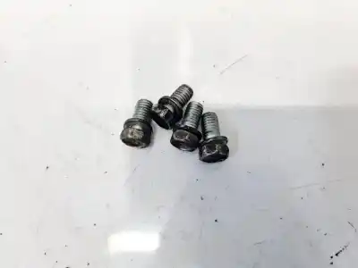 Pezzo di ricambio per auto di seconda mano Pezzi Vari per TOYOTA RAV 4 (A3) 2.2 D-4D CAT Riferimenti OEM IAM   
