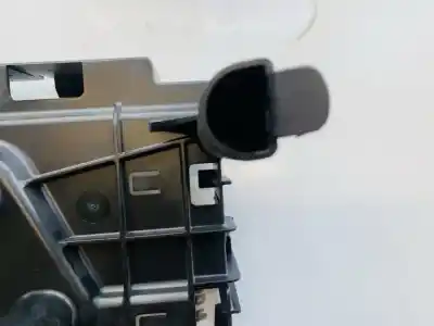 Second-hand car spare part medium for opel corsa e 1.4 oem iam references 13440278  