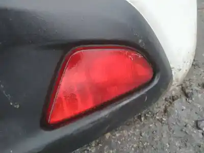 Автозапчасти б/у правая задняя противотуманная фонарь за mazda 2 lim. (de) 1.4 diesel cat ссылки oem iam    Автозапчасти б/у правая задняя противотуманная фонарь за mazda 2 lim. (de) 1.4 diesel cat ссылки oem iam