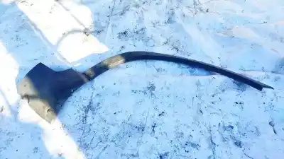 Peça sobressalente para automóvel em segunda mão aba do guarda-lamas dianteiro direito por ford kuga (cbv) 2.0 tdci cat referências oem iam 8v41s16d238a