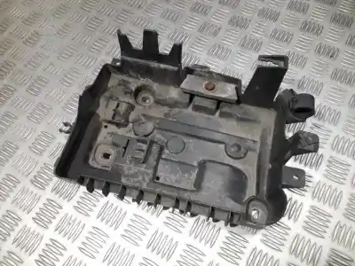 Автозапчасти б/у средний за OPEL CORSA C 1.2 16V CAT (Z 12 XEP / LB4) ссылки OEM IAM 13235642  