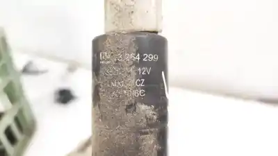 Pièce détachée automobile d'occasion pompe d'eau de nettoyage du pare brise pour opel astra j lim. 1.7 16v cdti références oem iam 13264299  