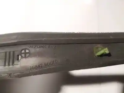 Pezzo di ricambio per auto di seconda mano plastica per nissan note (e11e) 1.5 dci turbodiesel cat riferimenti oem iam 768429u01  