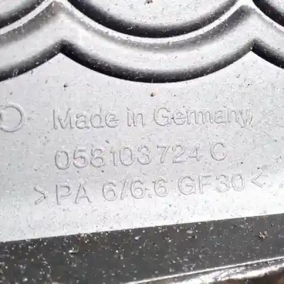 Автозапчасти б/у крышка двигателя за audi a4 avant (b5) 1.8 ссылки oem iam 058103724c  